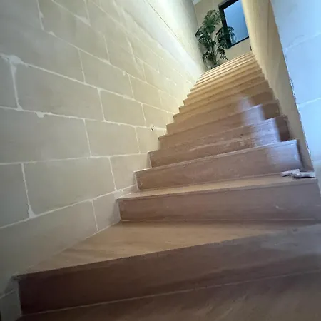 Privatunterkunft Highlands Gozo Modern House With Pool & Views *