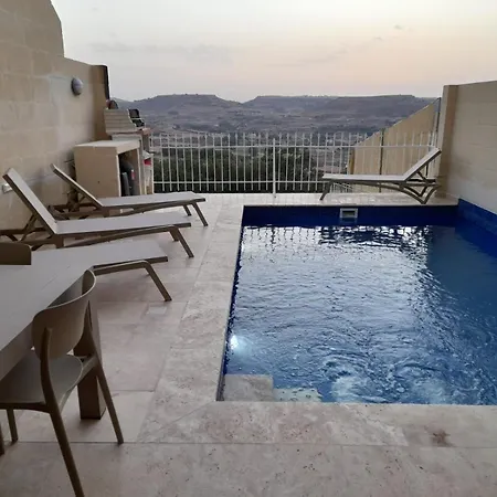 Homestay Highlands Gozo Pool & View