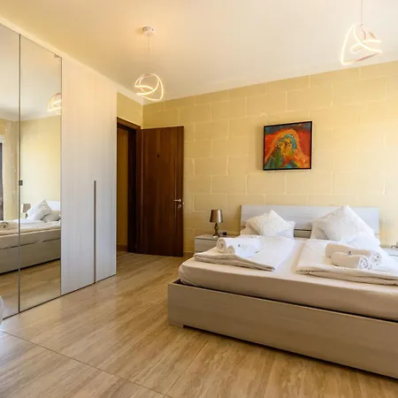 בית אירוח Staytopus Highlands Gozo Pool & View