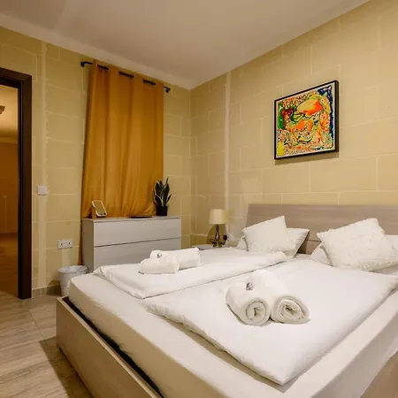 בית אירוח Staytopus Highlands Gozo Pool & View