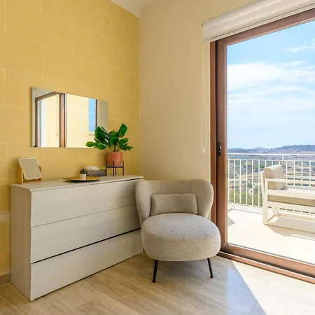 Staytopus Highlands Gozo Pool & View Xagħra