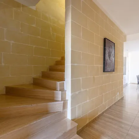 Staytopus Highlands Gozo Pool & View * Xagħra