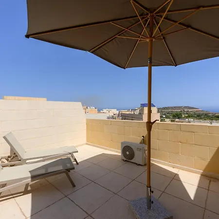 Staytopus Highlands Gozo Pool & View Xagħra
