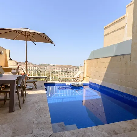 Staytopus Highlands Gozo Pool & View