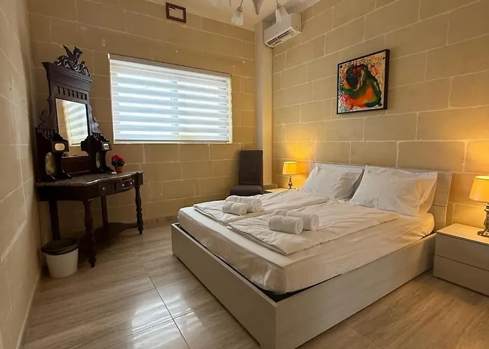 Highlands Gozo Modern House With Pool & Views Privatunterkunft *