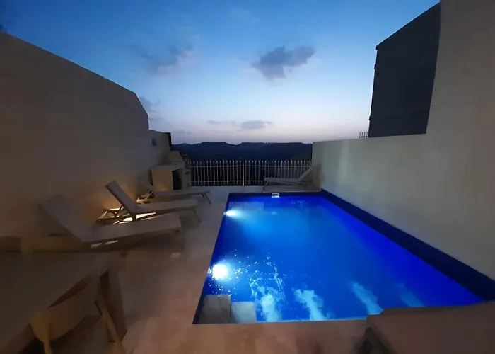 Privatunterkunft Highlands Gozo Modern House With Pool & Views *